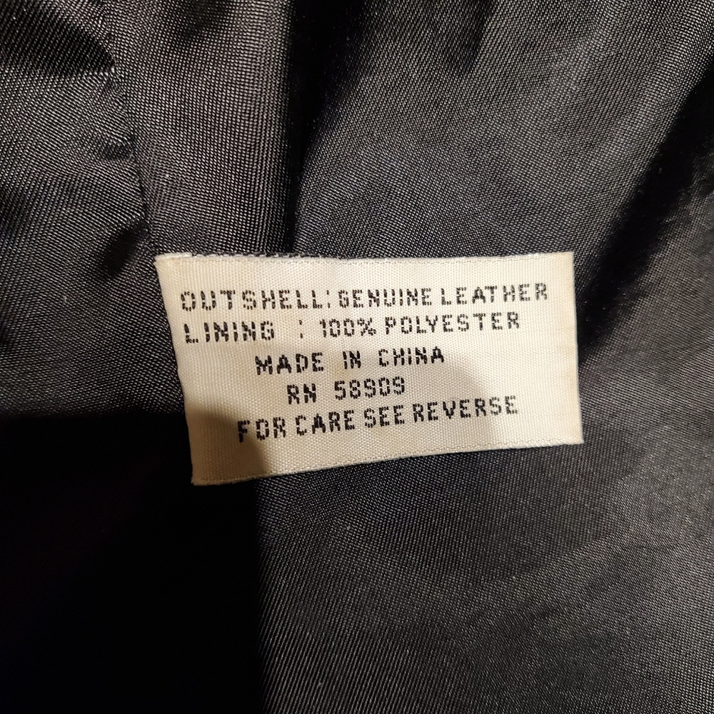 100% Leather Jacket - Picture 9 of 9